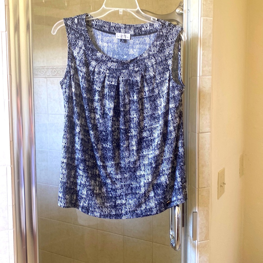 Tahari sleeveless blouse